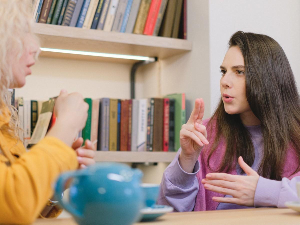 lingua dei segni 5 motivi per cui dovresti impararla