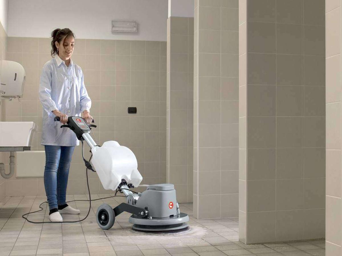 Monospazzole Comac: Soluzioni Professionali per Ogni Esigenza