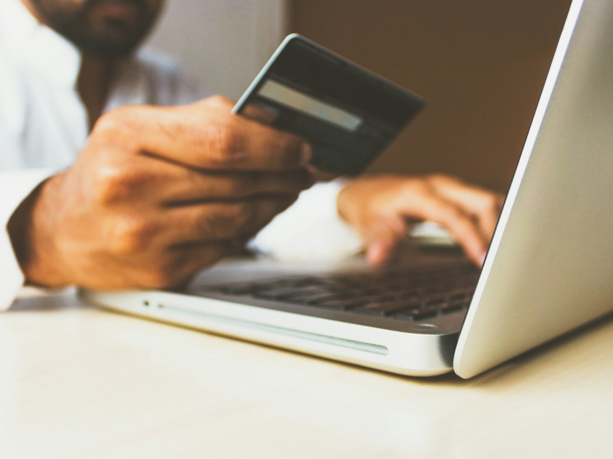 Come aprire rapidamente un conto aziendale online: la tua guida essenziale